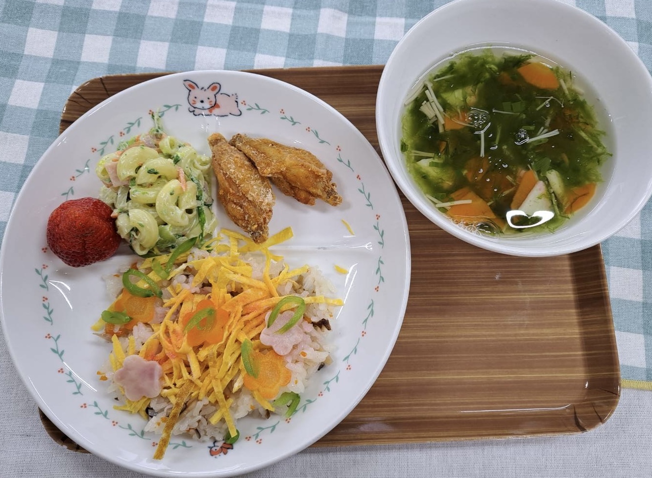 今日の給食のアイキャッチ画像