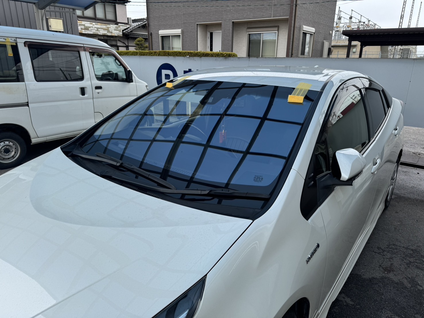 50プリウス フロントガラス 割れ 交換　のアイキャッチ画像