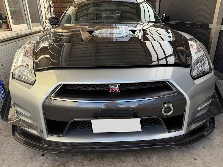 NISSAN GT-Rのベルト交換・プーリー交換・プロテクションフィルム剥がし・糊剥がし・パン君に関するカスタム事例のアイキャッチ画像
