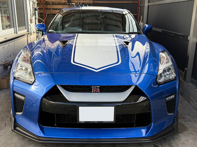 NISSAN GT-Rのエンジンオイル交換・メンテナンス・年末あいさつ・パン君・株式会社 中嶋ワークスに関するカスタム事例のアイキャッチ画像