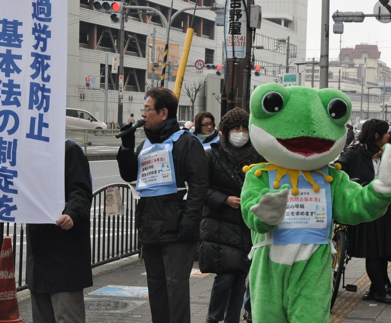 ③140118　防止法大阪　街頭署名（朝日牧内記者より）岩城マイク・トリミング