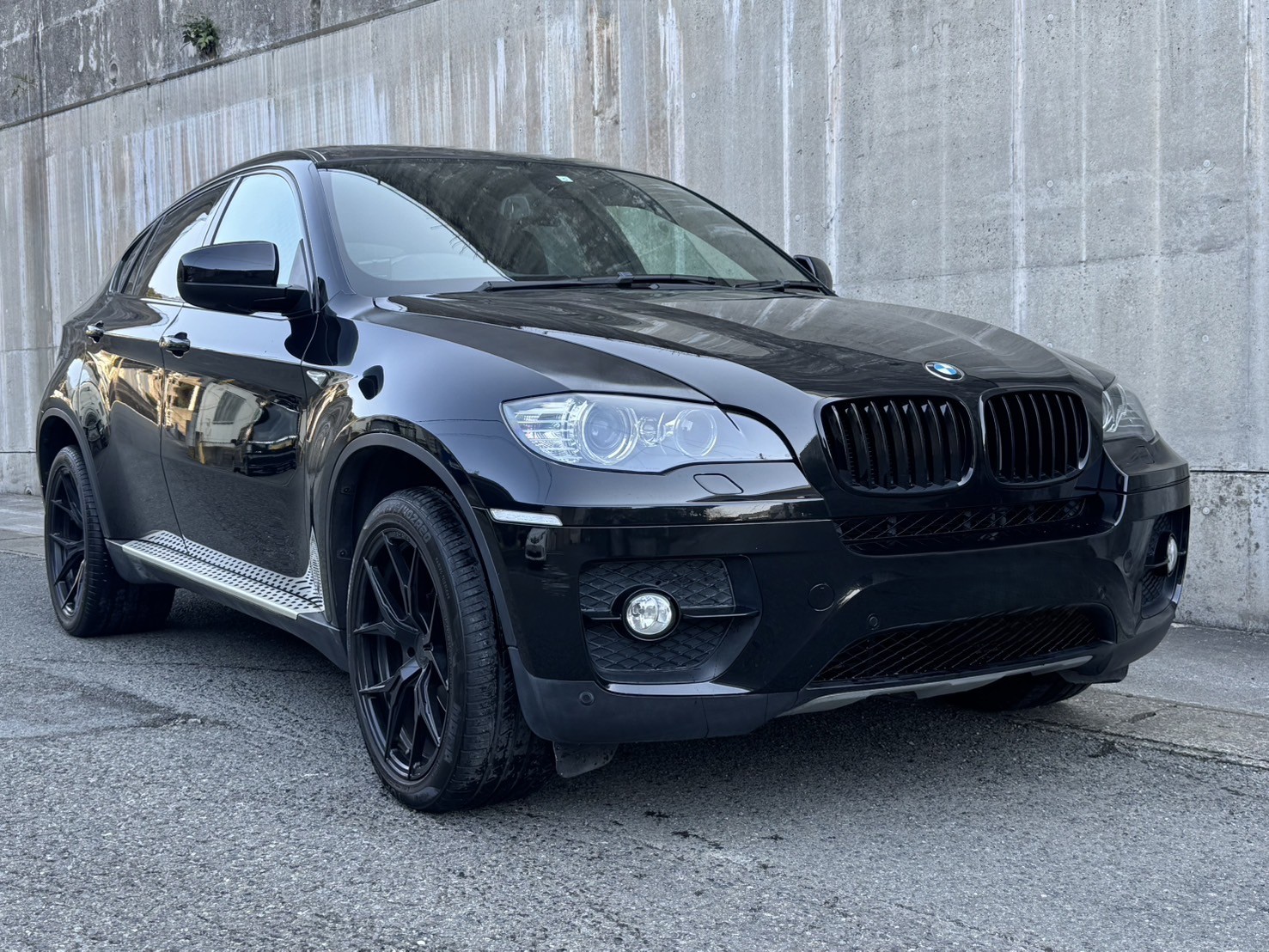 BMW　X6の写真